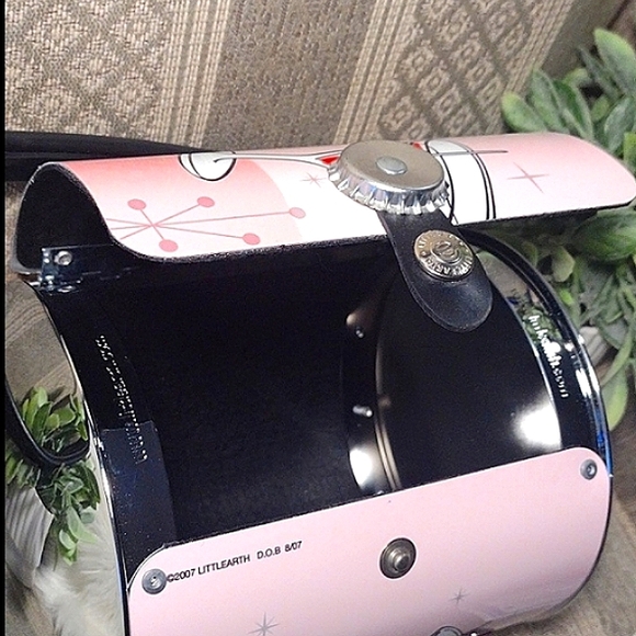 Little Earth Cocktail Time Cylinder Tin Shoulder Bag - Picture 7 of 16